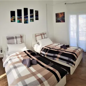 seaview-deluxe-apartment-90-sqm-3-bedrooms.hotels-of-thessaloniki.com/